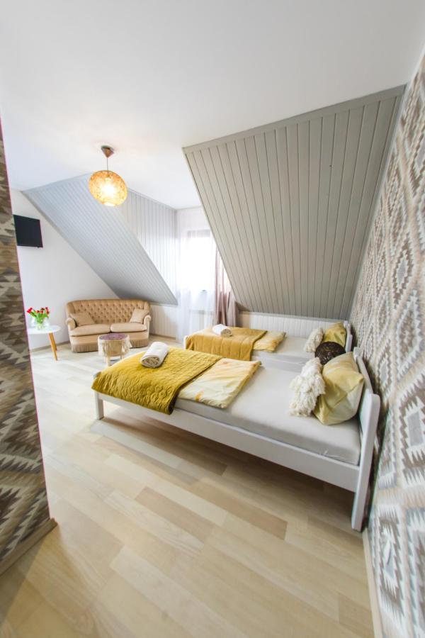 Gosciniec Pod Lipa Apartment Mikołajki Exterior foto