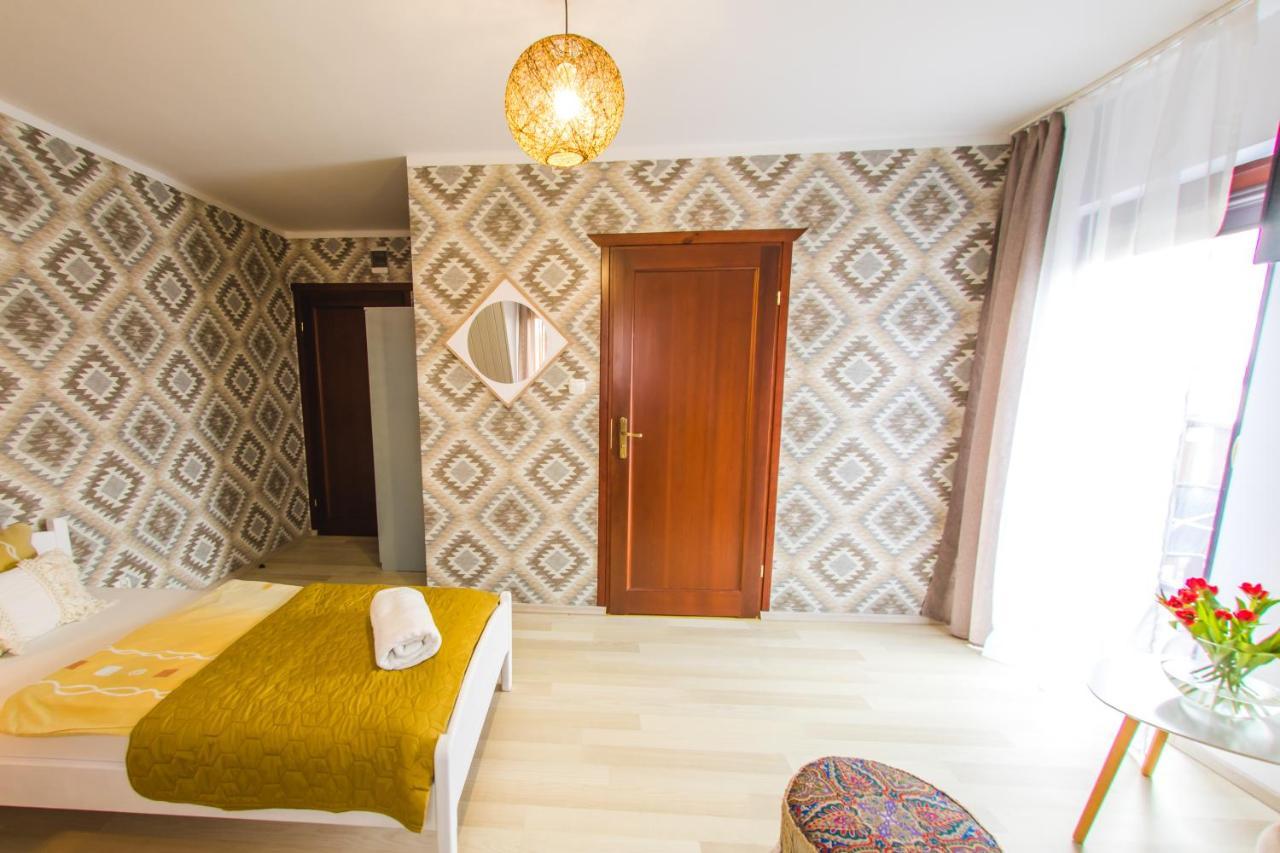 Gosciniec Pod Lipa Apartment Mikołajki Exterior foto