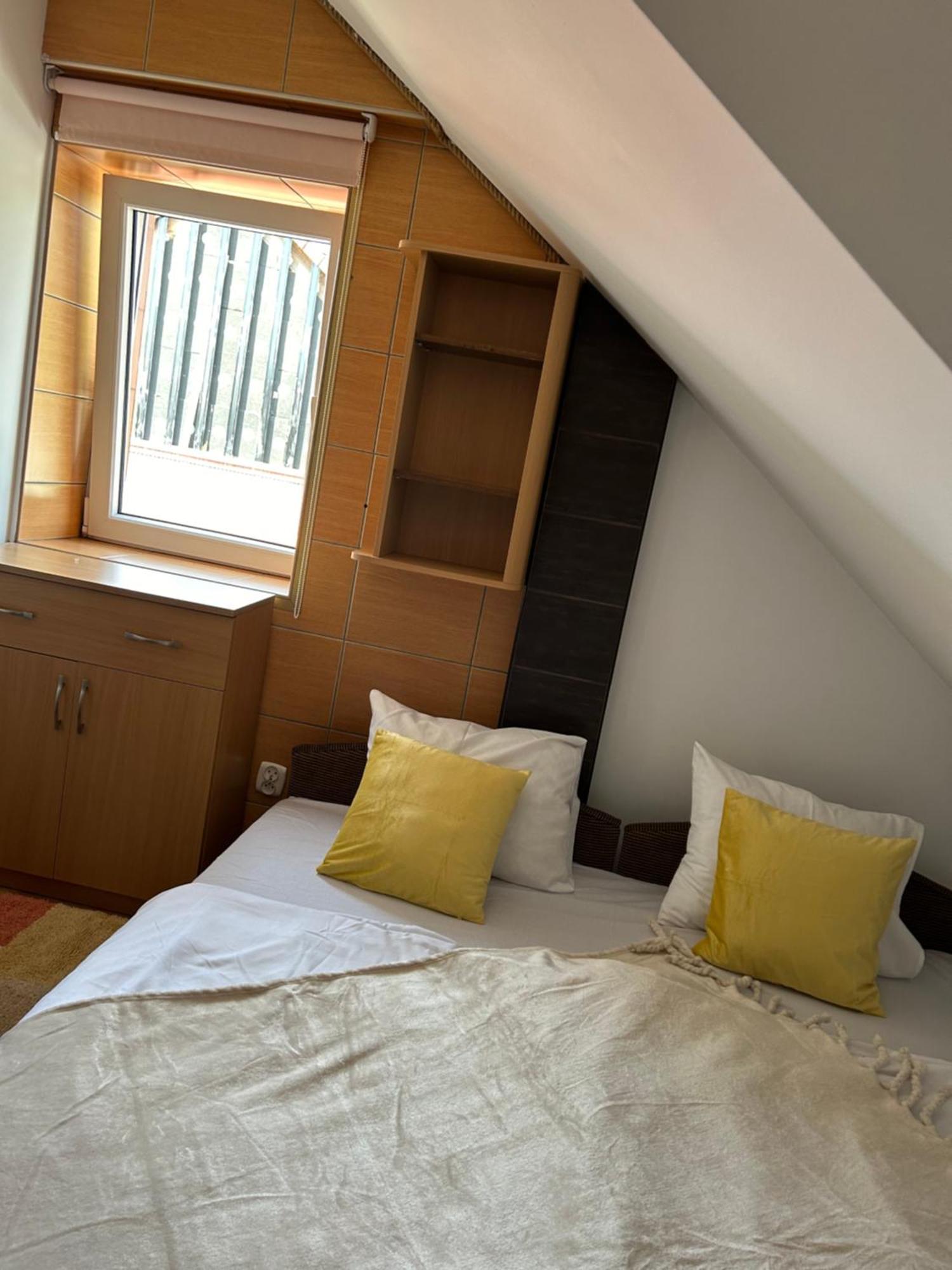 Gosciniec Pod Lipa Apartment Mikołajki Exterior foto
